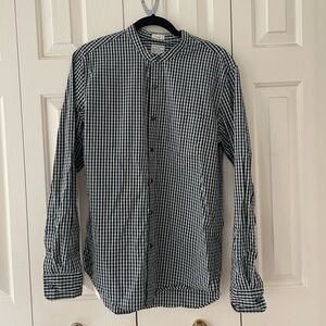 Button up dress shirt with round collar